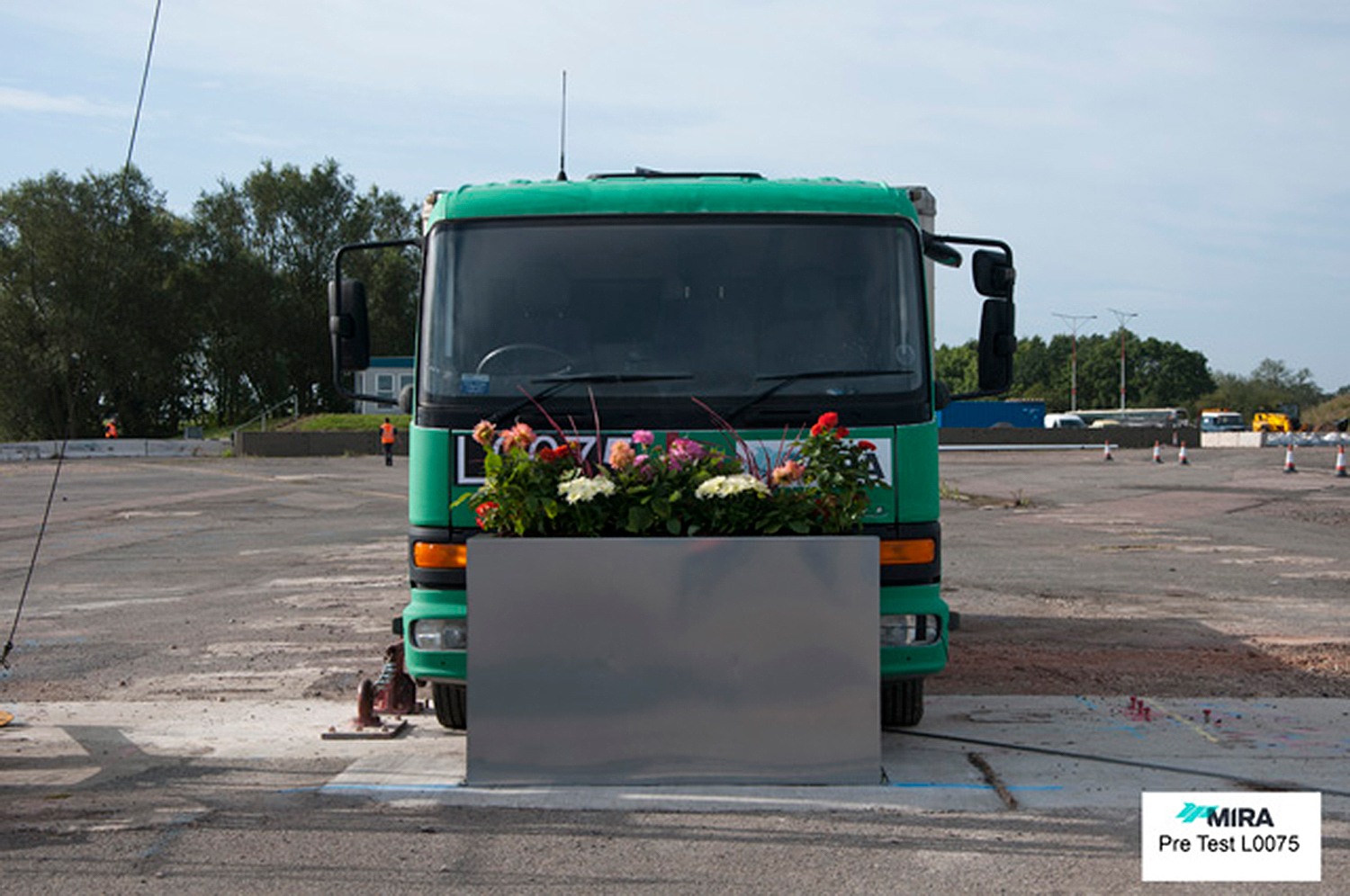 truck-size-vs-pas68-planter-bollard