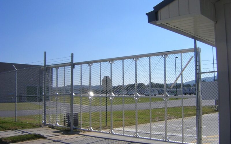 Fortress heavy duty cantilever slide gate closed