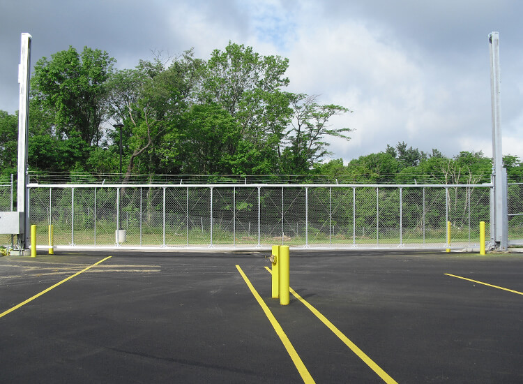 vertical lift gate on road