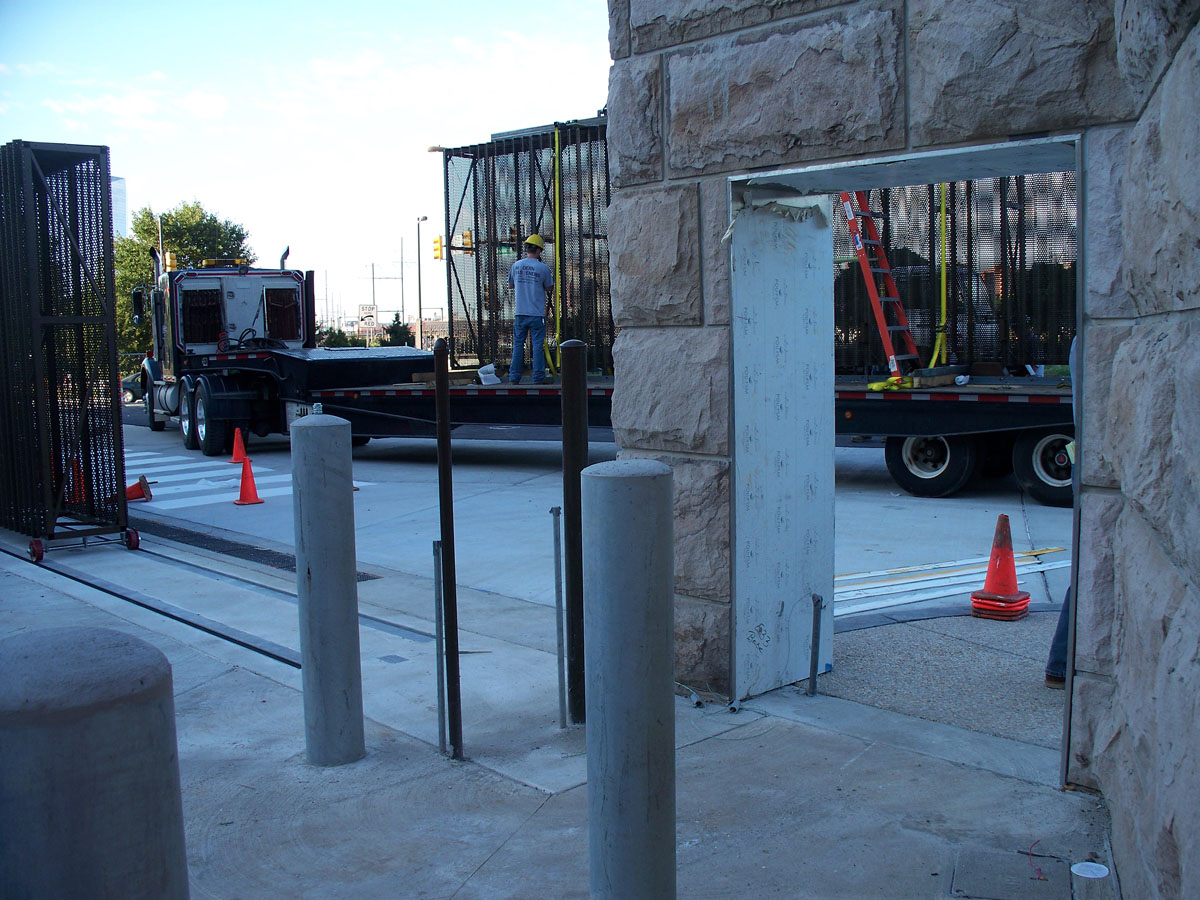 Philadelphia Museum of Art gate installation gate getting removed from truck